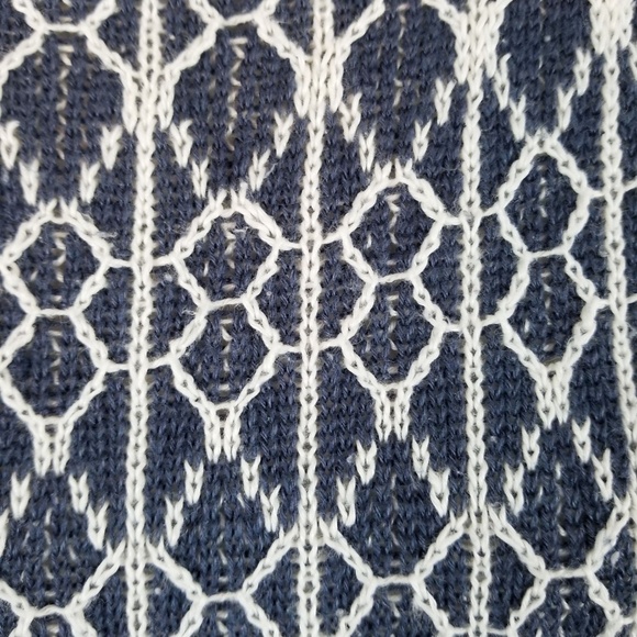 Loft | Blue & White Patterned Linen Hi-Lo Sweater - Picture 5 of 7
